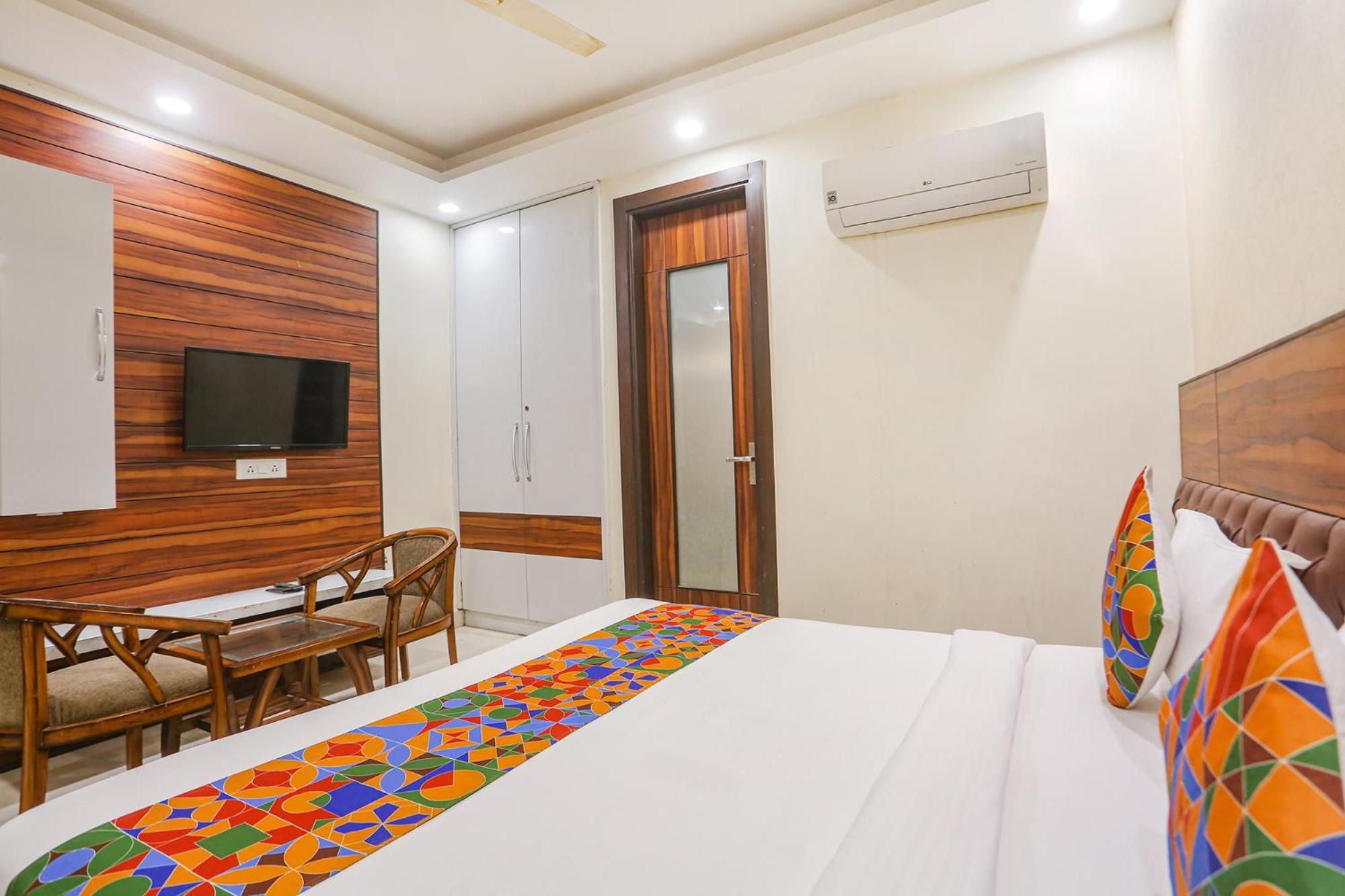 Fabhotel Gold Inn Janakpuri Дели Экстерьер фото