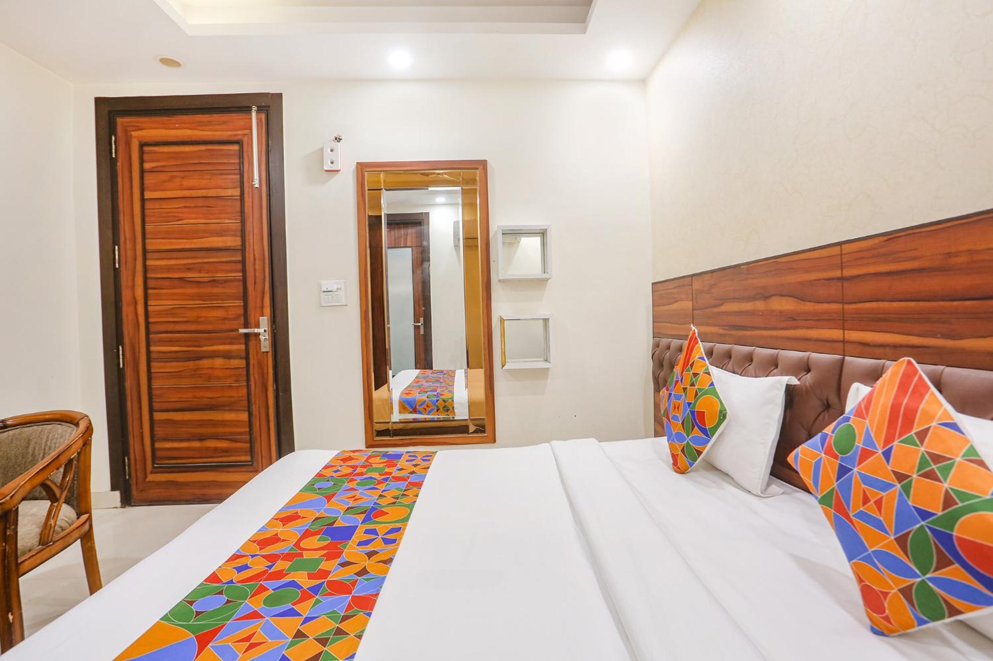 Fabhotel Gold Inn Janakpuri Дели Экстерьер фото