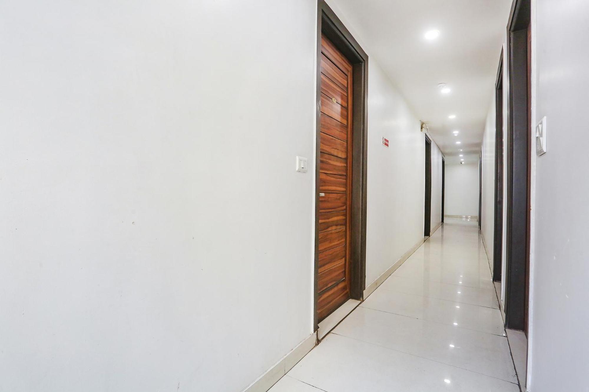 Fabhotel Gold Inn Janakpuri Дели Экстерьер фото