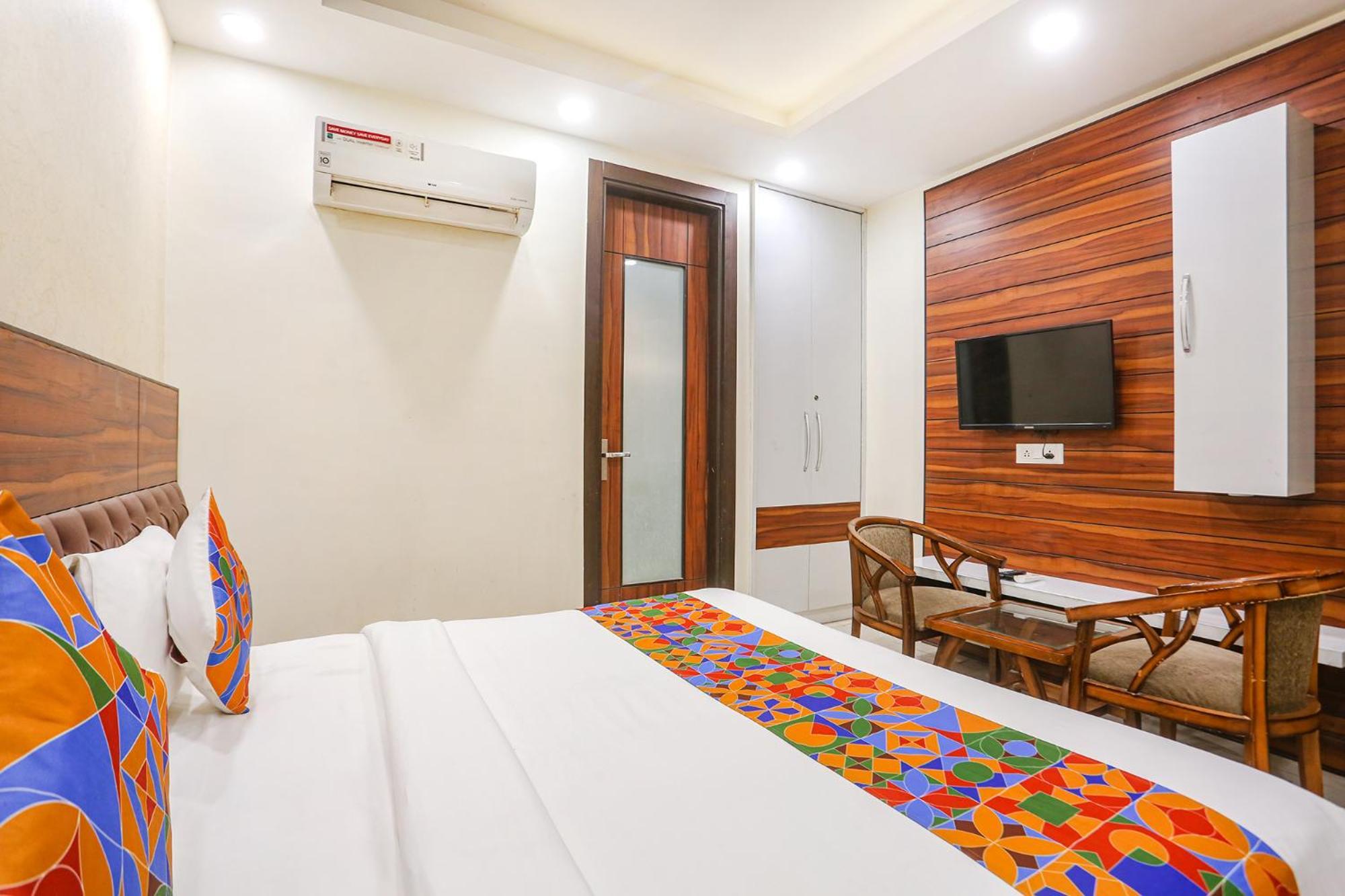 Fabhotel Gold Inn Janakpuri Дели Экстерьер фото
